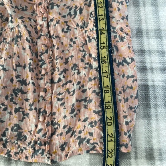 Patrons of Peace Nathalie Sleeveless Crop Smocked Top Pink Cream Combo Small - Picture 14 of 16